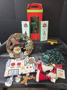 lot 477 image: Christmas Decoration Collection with Mini Tree