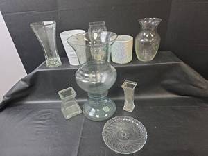 lot 494 image: Glass Vase and Dish Collection