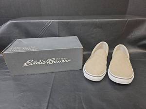 lot 535 image: Eddie Bauer Womens Slip-On Sneakers Womens 9.5