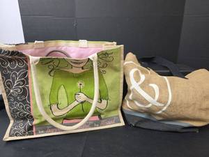 lot 548 image: Burlap Tote Bags