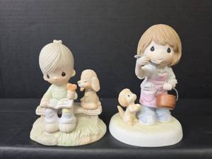 lot 578 image: Precious Moments Figurines