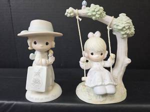 lot 585 image: Precious Moments Figurines