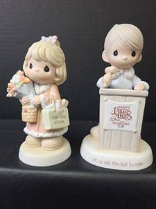 lot 588 image: Precious Moments Figurines