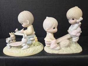 lot 589 image: Precious Moments Figurines
