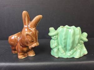 lot 620 image: Decorative Planter Set