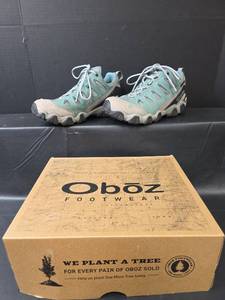 lot 626 image: Oboz Sawtooth Hiking Shoes - SeafoamGray Size Womens 10