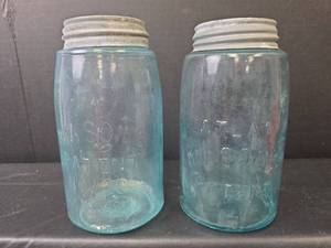 lot 648 image: Antique Blue Mason Jars Patent 1858