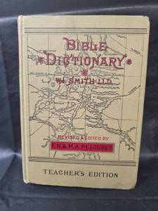 lot 675 image: c1884 Smith & Peloubet Illustrated Bible Dictionary - Teachers Edition