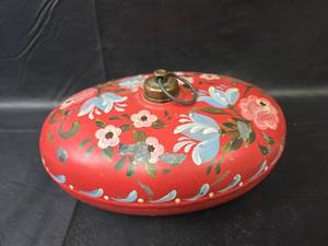 lot 679 image: Antique Toleware Hand Painted Red Floral Metal Foot Warmer with Brass Lid