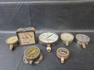 lot 707 image: Vintage Pressure Gauge Collection