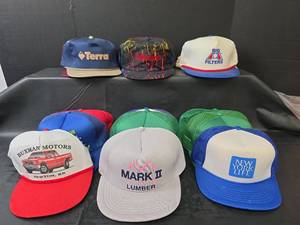 lot 713 image: 1980s Commercial Farmer Hat Collection