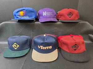 lot 716 image: Collection of Agricultural Company Snapback Baseball Caps