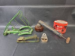 lot 757 image: Vintage Traps, Chapin Fogger, and Tin