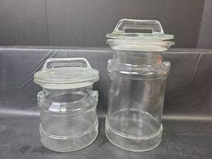 lot 786 image: Glass Storage Containers with Lids
