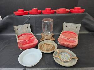lot 789 image: 1950s Chick FeederWaterer Set