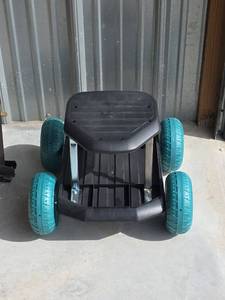 lot 19 image: Rolling Garden Work Seat with Turquoise Wheels