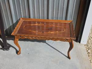 lot 41 image: Coffee Table with Inlaid Wood Design