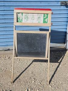 lot 66 image: 1950s Childrens Educational Easel (Leg Needs Glued Together)