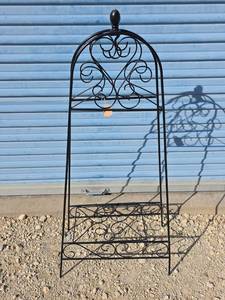 lot 68 image: 44in Decorative Black Metal Plant Stand