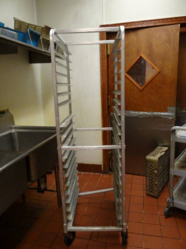 lot 5223 image: 19 Opening Tray Holder On Casters