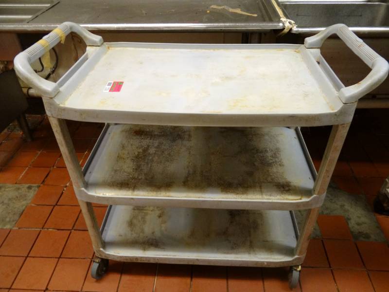 lot 5226 image: 3 Tier Utility Cart