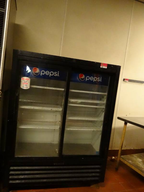 lot 5255 image: True Refrigerated Display Case Model #GDM-41SL-60-LD