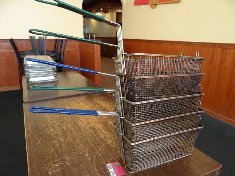 lot 5296 image: 5 Frying Baskets