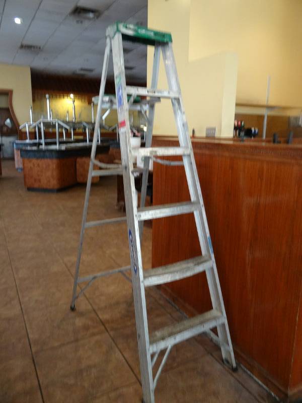 lot 5294 image: Werner 6ft Ladder
