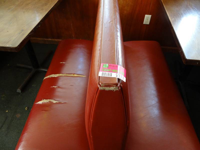 lot 5311 image: Double Sided Red Vinyl Booth