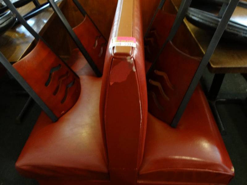 lot 5317 image: Double Sided Red Vinyl Booth