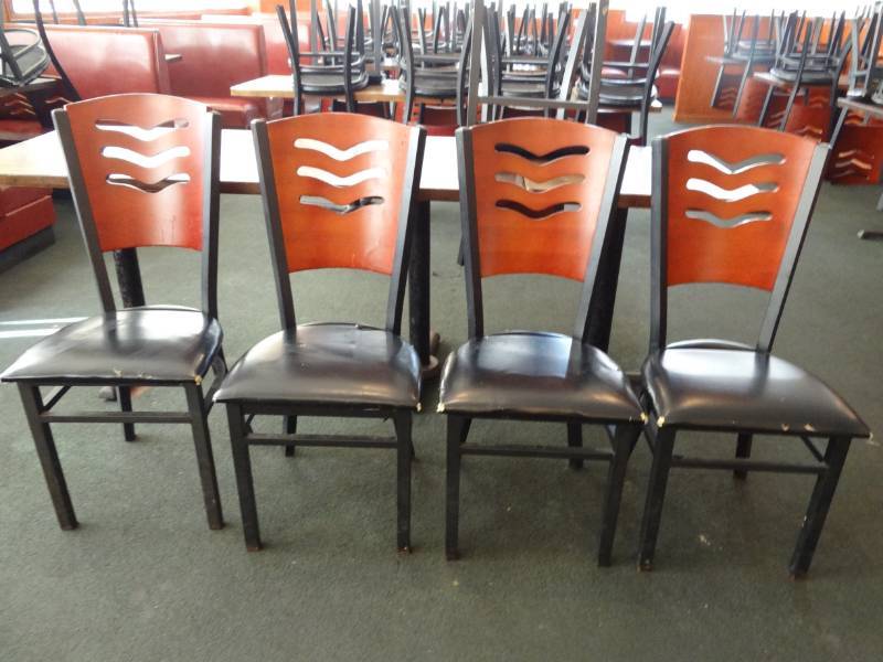 lot 5301N image: Lot of 4 Black Vinyl Chairs