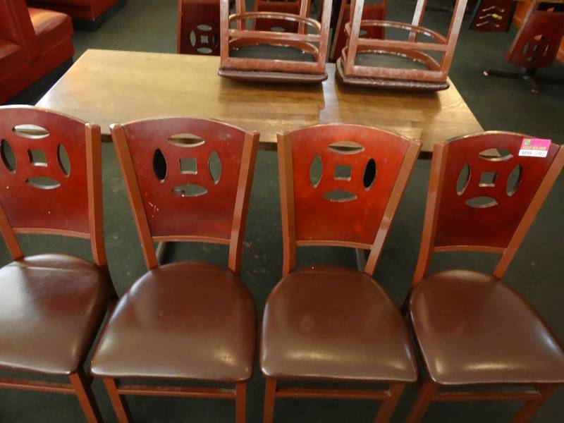 lot 5302A image: Lot of 4 Burgundy Chairs
