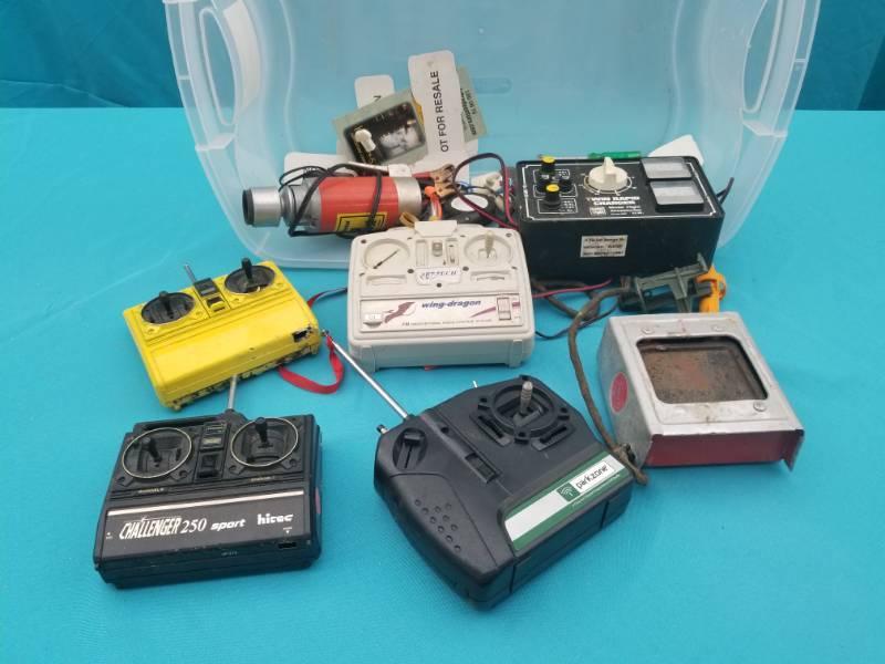 lot 8021 image: Lot of RC Controllers