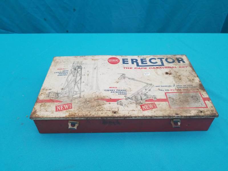 lot 8025 image: Erector Kit
