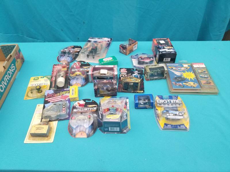 lot 8032 image: Lot of Like New Collectible Toys