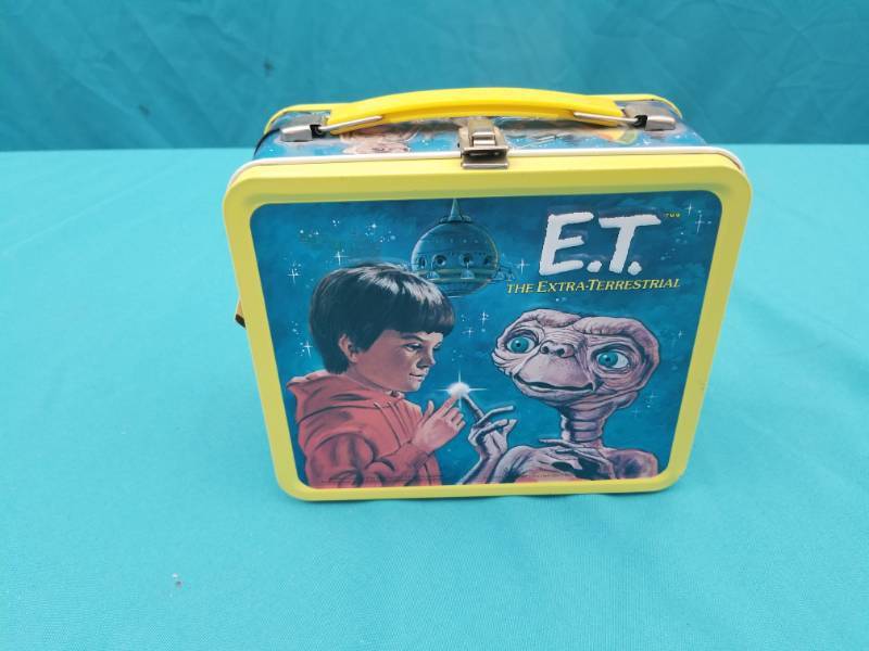lot 8037 image: E.T. Lunchbox wThermos