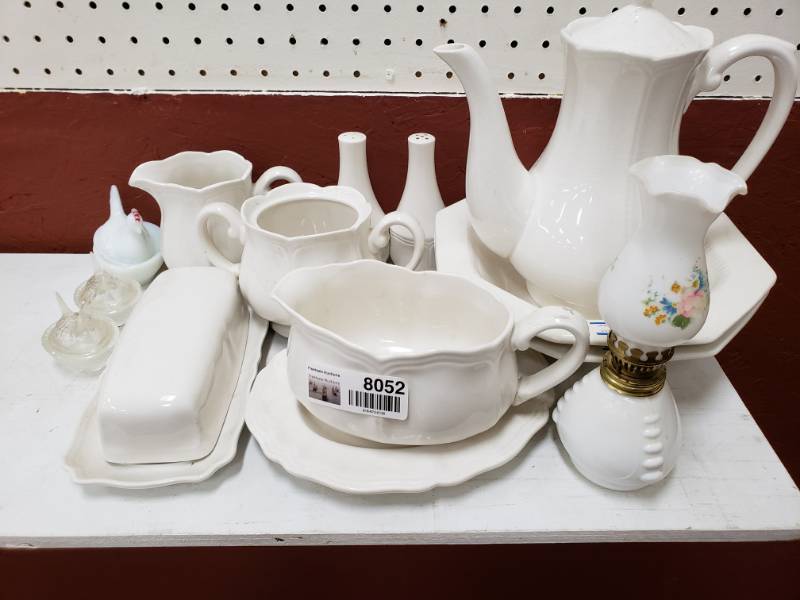 lot 8052 image: Lot of White Glassware
