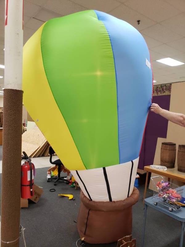lot 8182 image: Blowup Hot Air Balloon