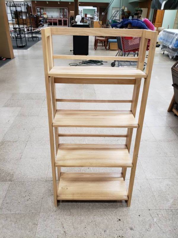lot 8225 image: Blonde Shelf