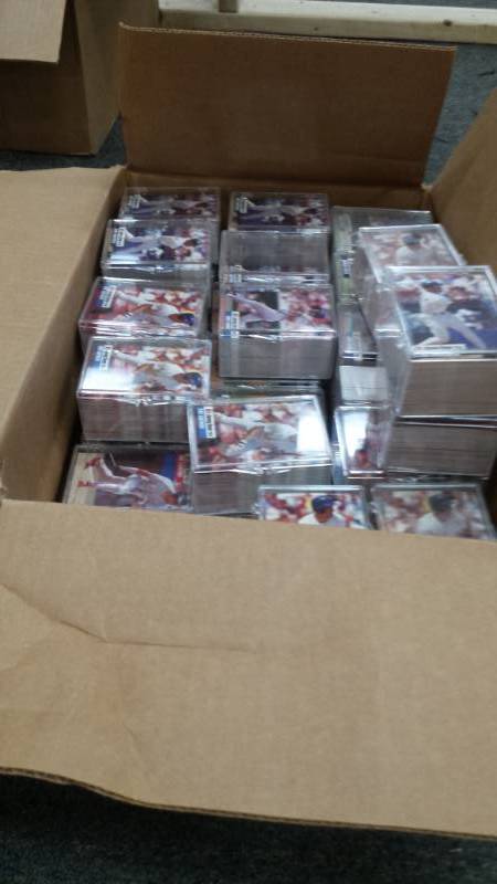 lot 8123 image: Mega Lot of Trading Carding