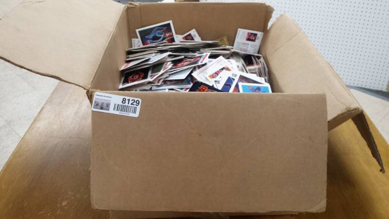 lot 8129 image: Mega Lot of Basketball Cards