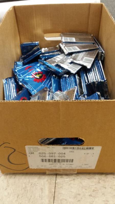 lot 8203 image: Lot of Trading Cards