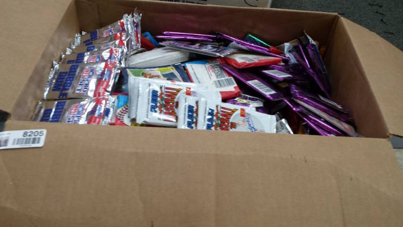 lot 8205 image: Lot of Athletic Trading Cards