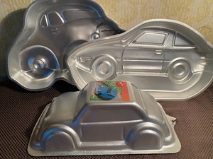 lot 114 image: Cake Pans - Cars 01, 79, 76