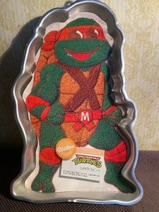 lot 117 image: Cake Pan - Teenage Mutant Ninja Turtles 1989