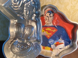 lot 125 image: Cake Pans - Wonder Woman 78 and Superman 77