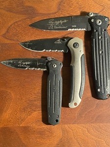 lot 163 image: Pocket Knives, (3) Gerbers