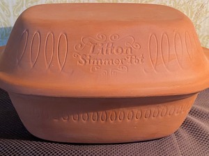 lot 182 image: Lifton Simmer Pot, Like New