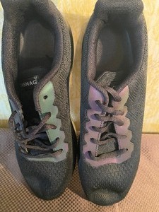 lot 194 image: Ladies Athletic Shoes, European Size 42 (Converts to 1111.5), New