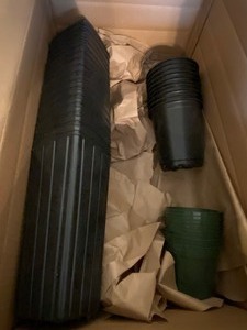 lot 214 image: Plastic Potting Containers, 3 Sizes, 36 Total - All New - Sizes in Pictures
